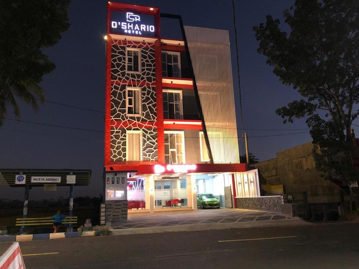D'Shario Hotel Kepanjen Malang Buitenkant foto