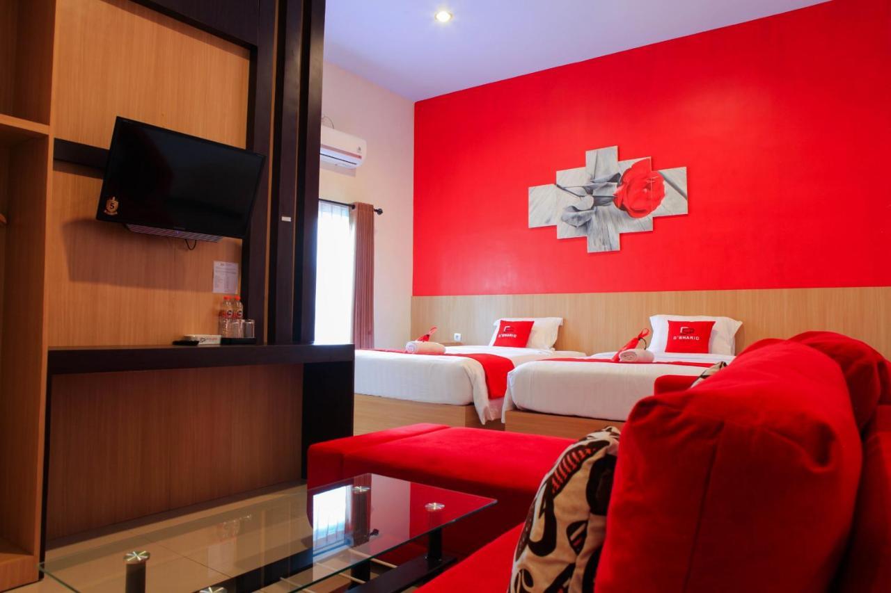 D'Shario Hotel Kepanjen Malang Buitenkant foto